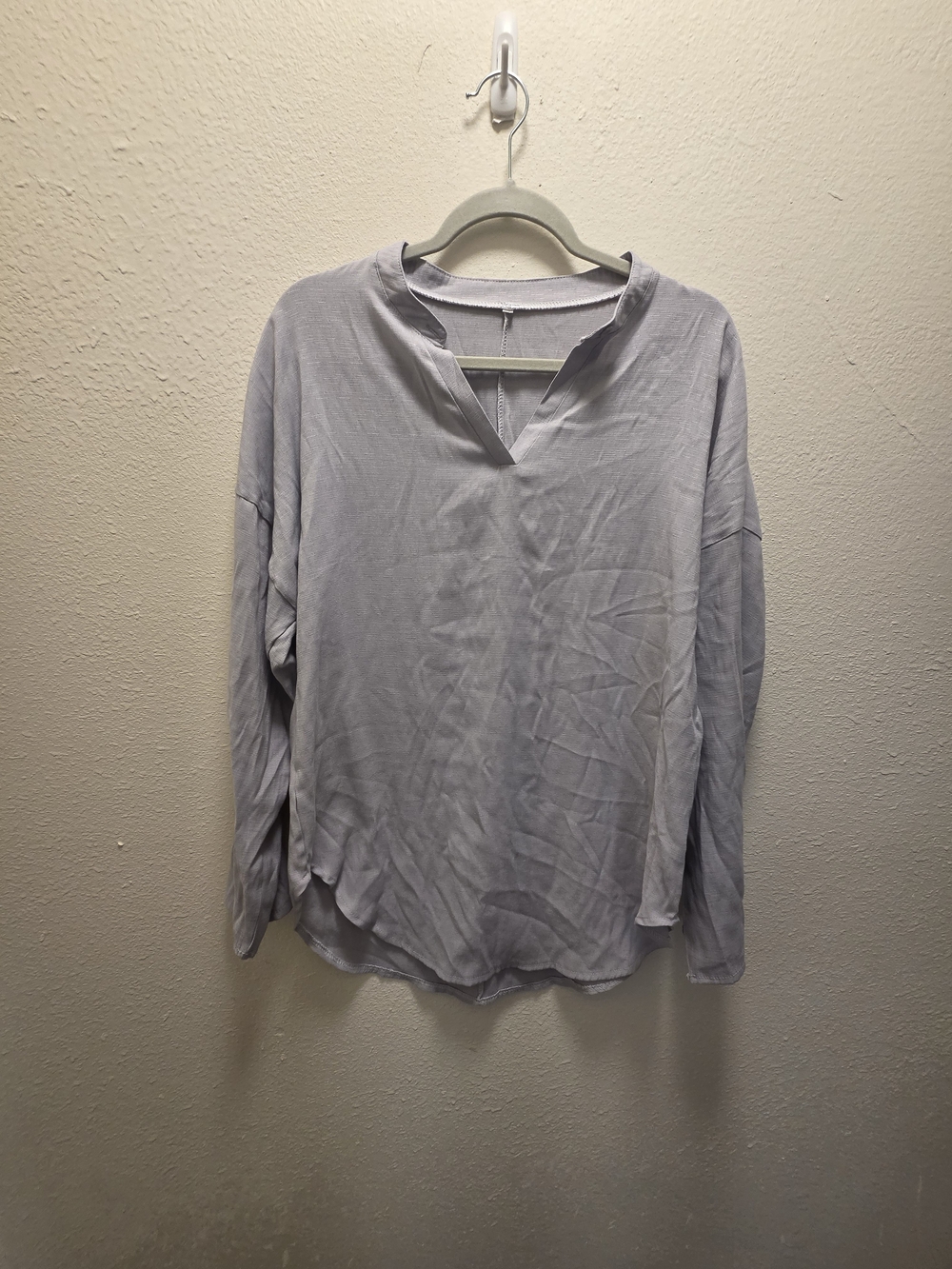 Women's Grey V-Neck Long Sleeve Blouse